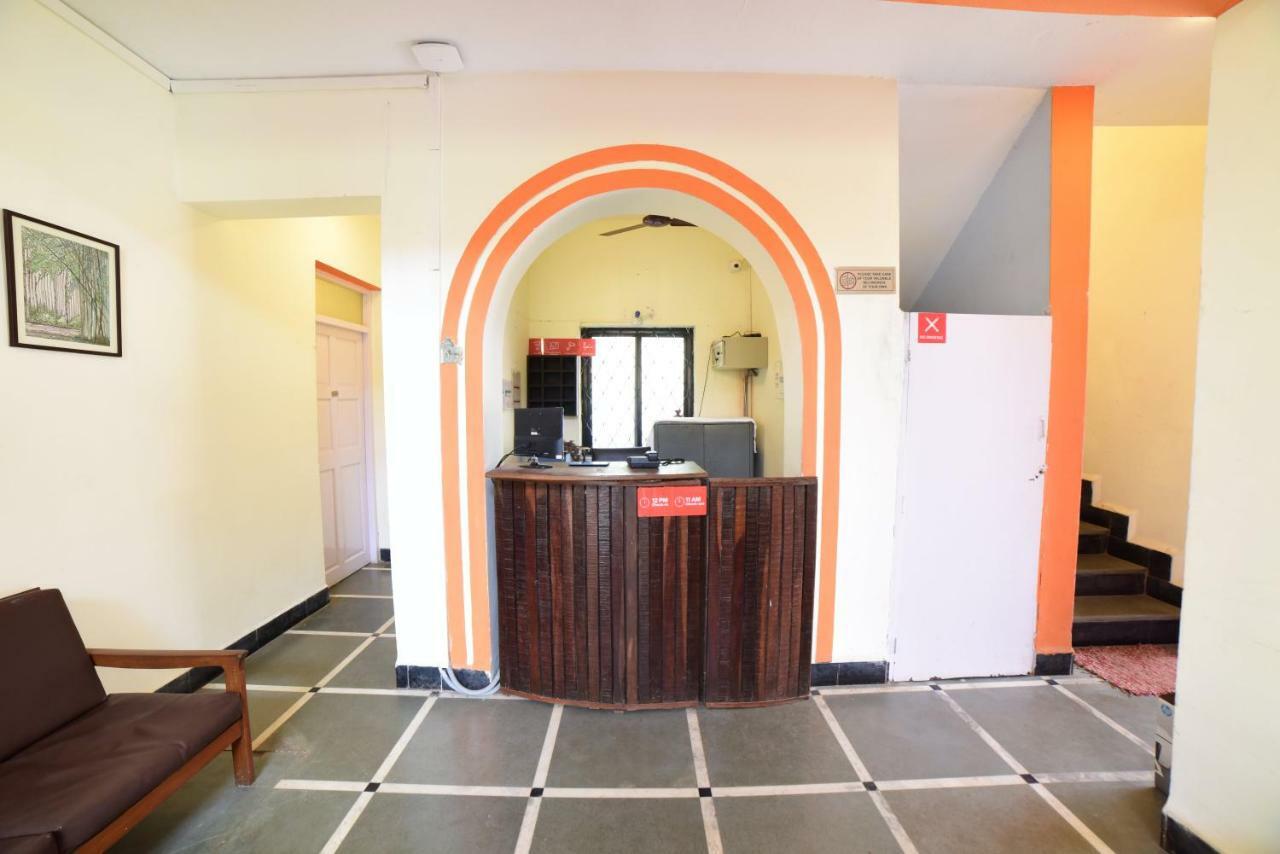 Big Daddy'S Inn Candolim Exterior photo