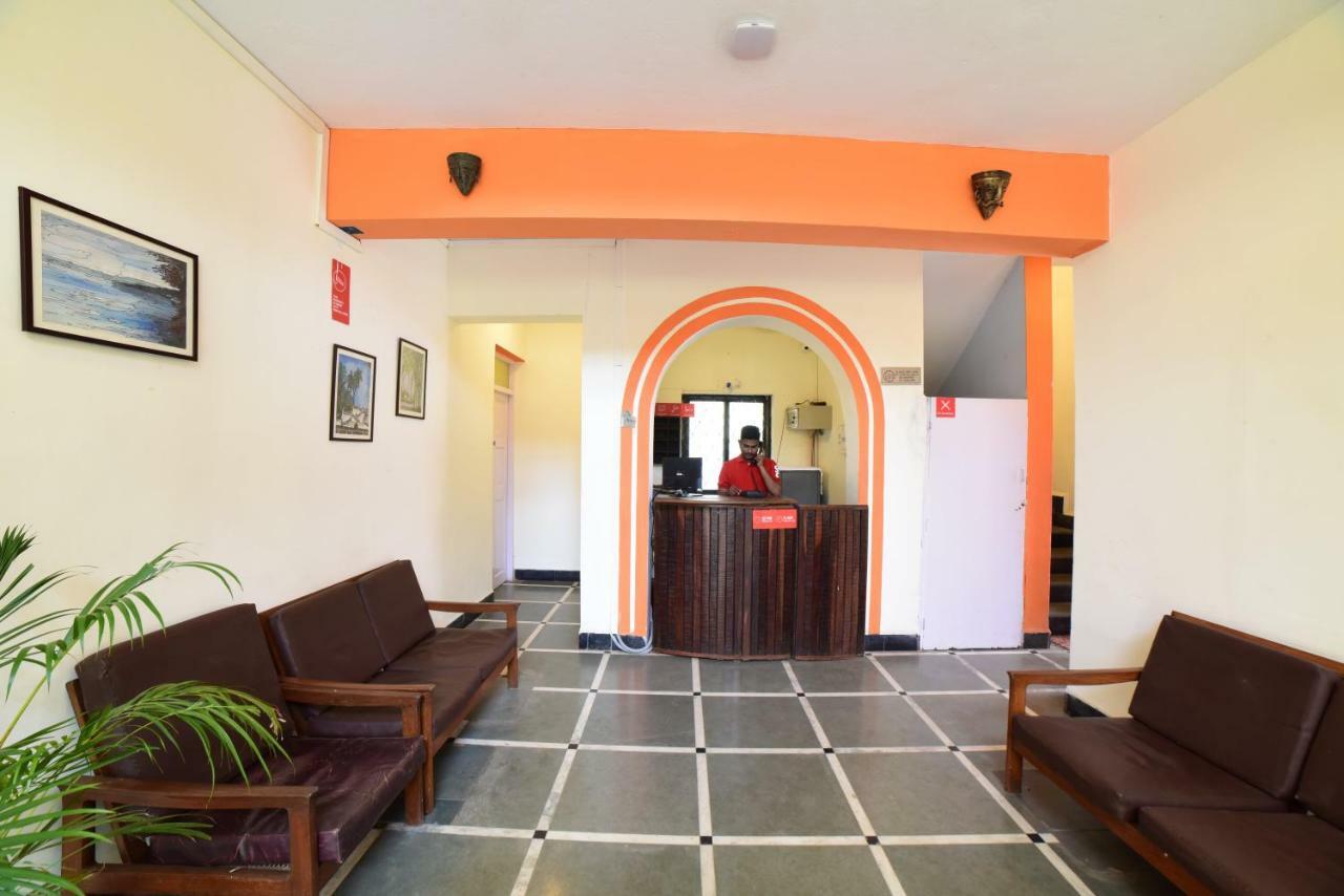 Big Daddy'S Inn Candolim Exterior photo