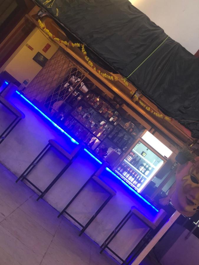 Big Daddy'S Inn Candolim Exterior photo